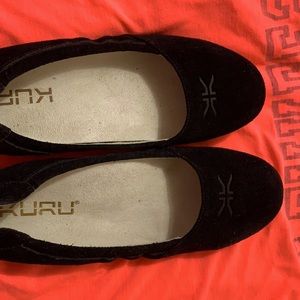 Kuru Vienna Black Suede Ballet Flat Size 9.5